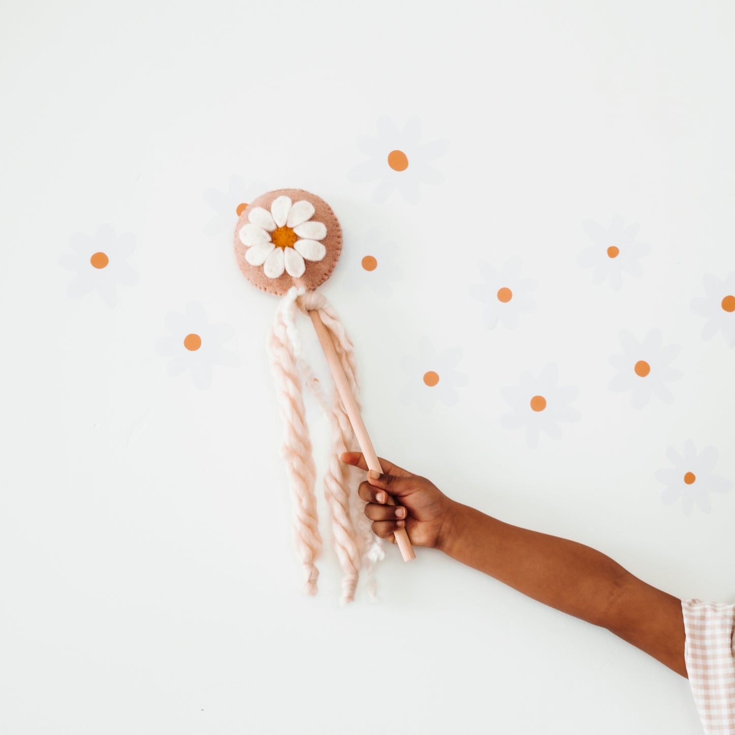 Daisy Flower Felt Wand