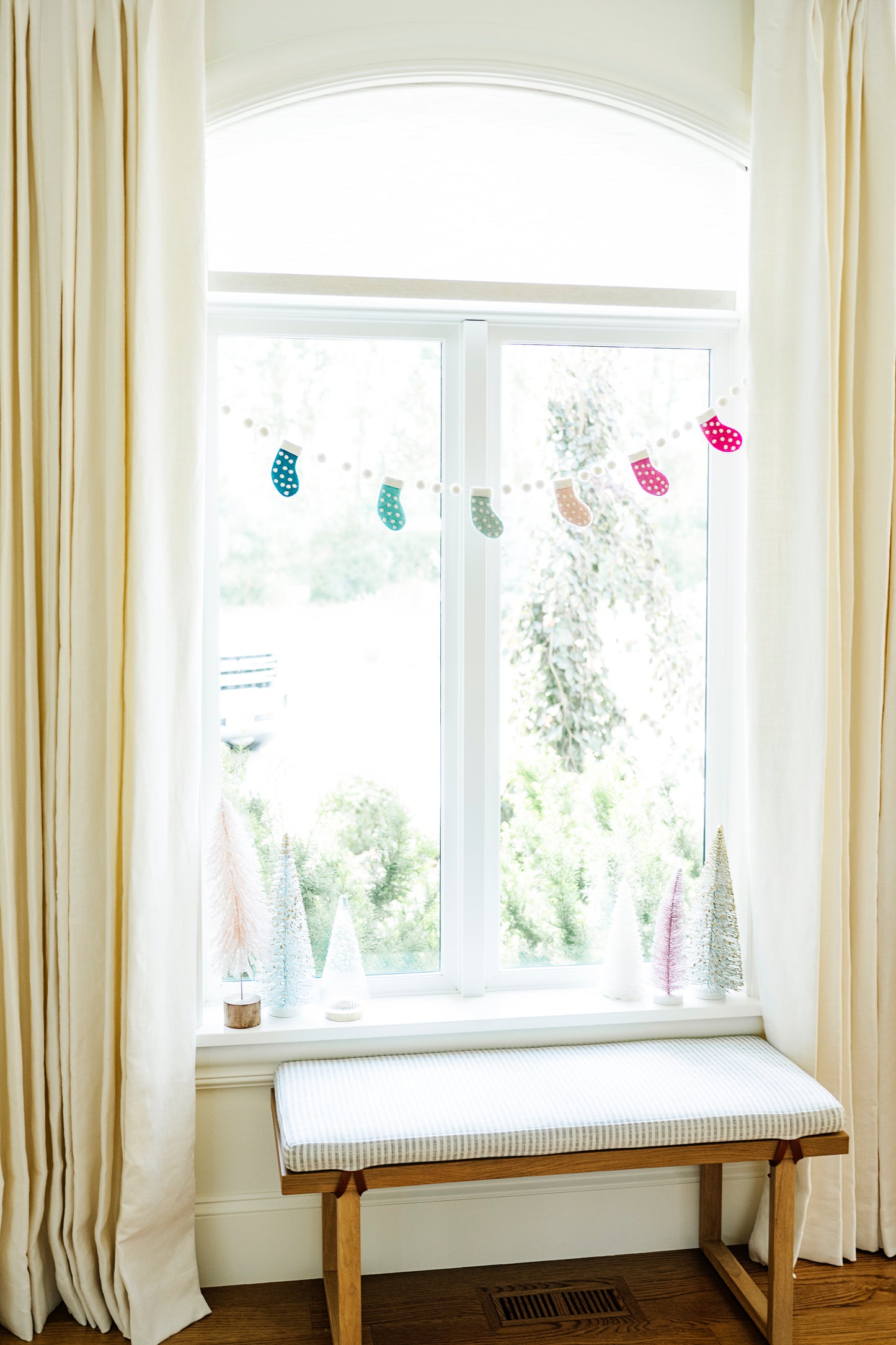 Christmas Stockings Garland