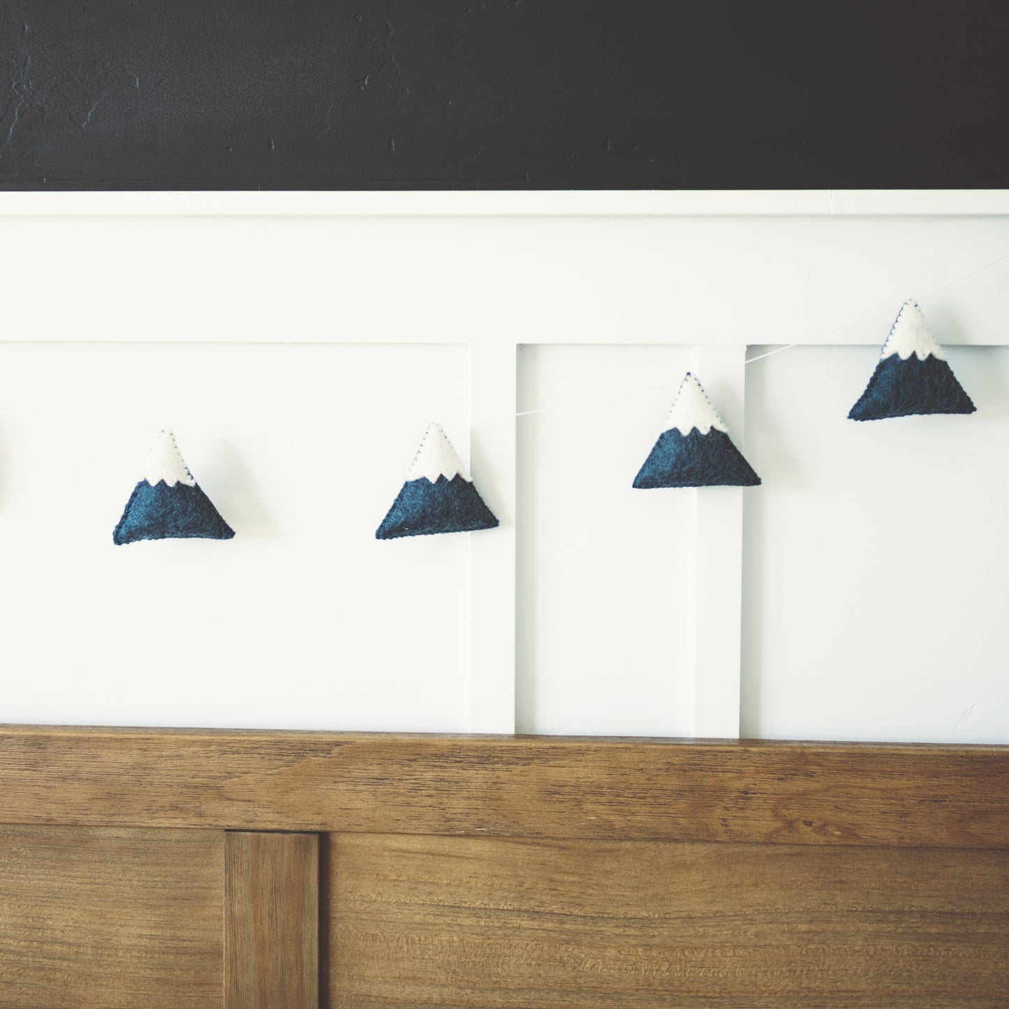 Felt 8 Mountain Garland