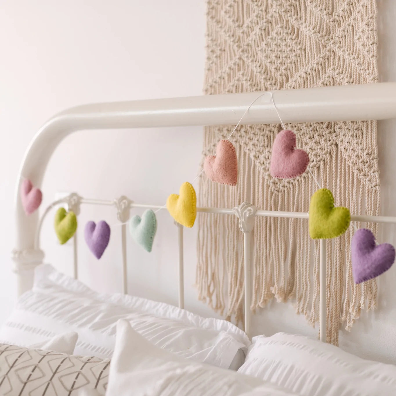Pastel Hearts Garland