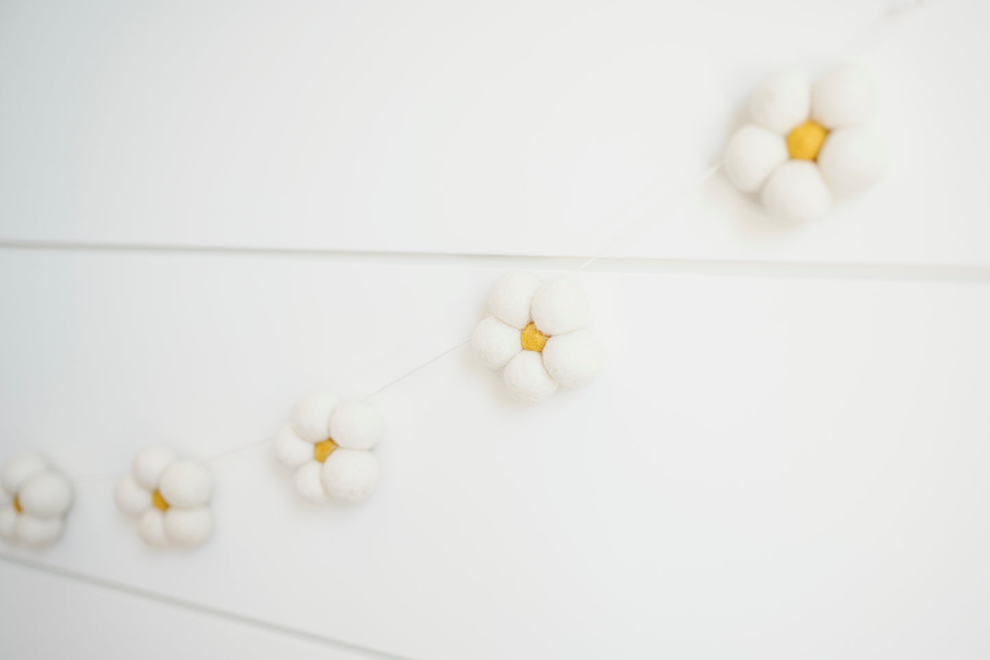 Daisy Chain -- Woolie Ball Garland