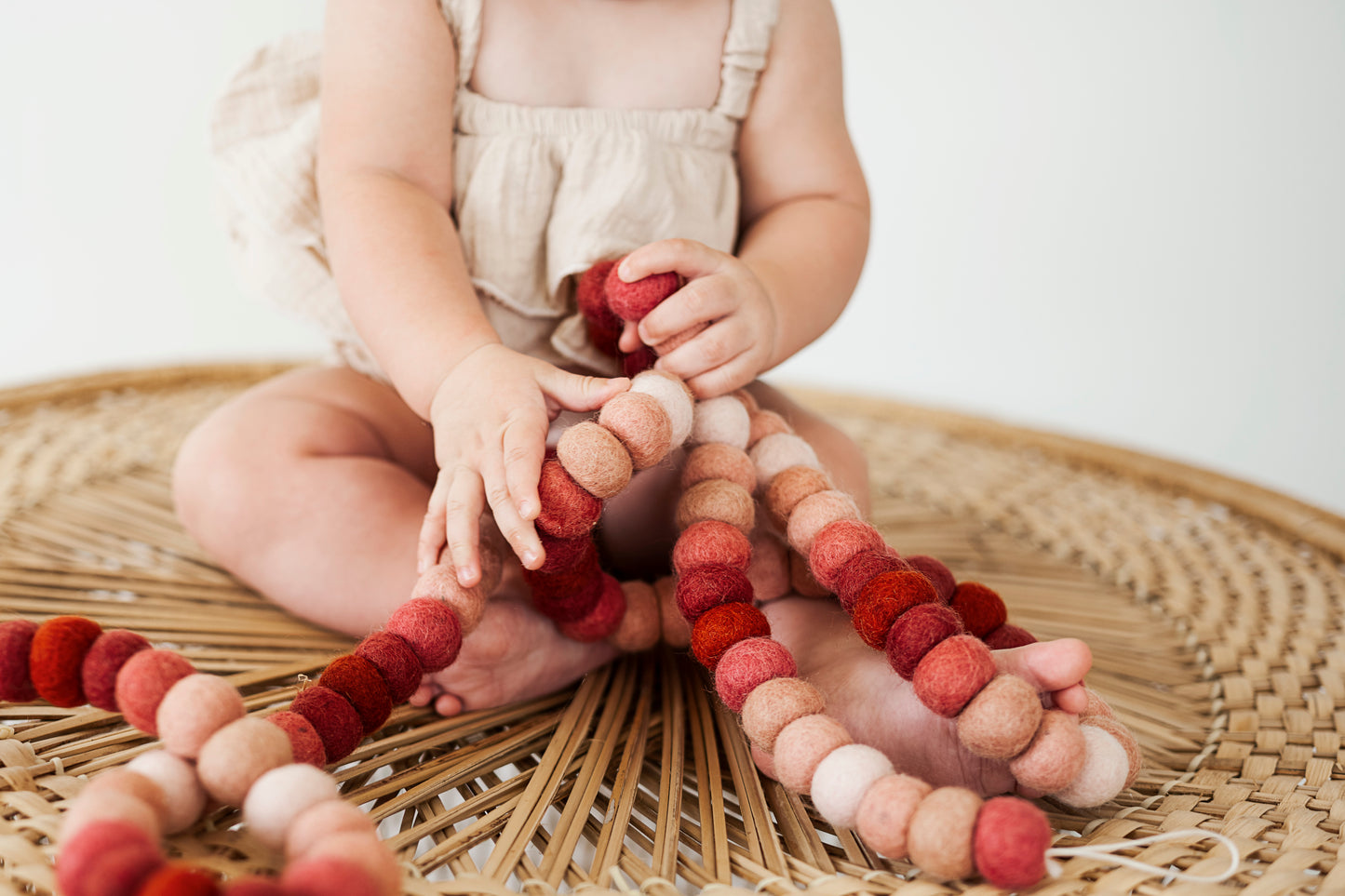 New! XL Cozy Rosy Garland