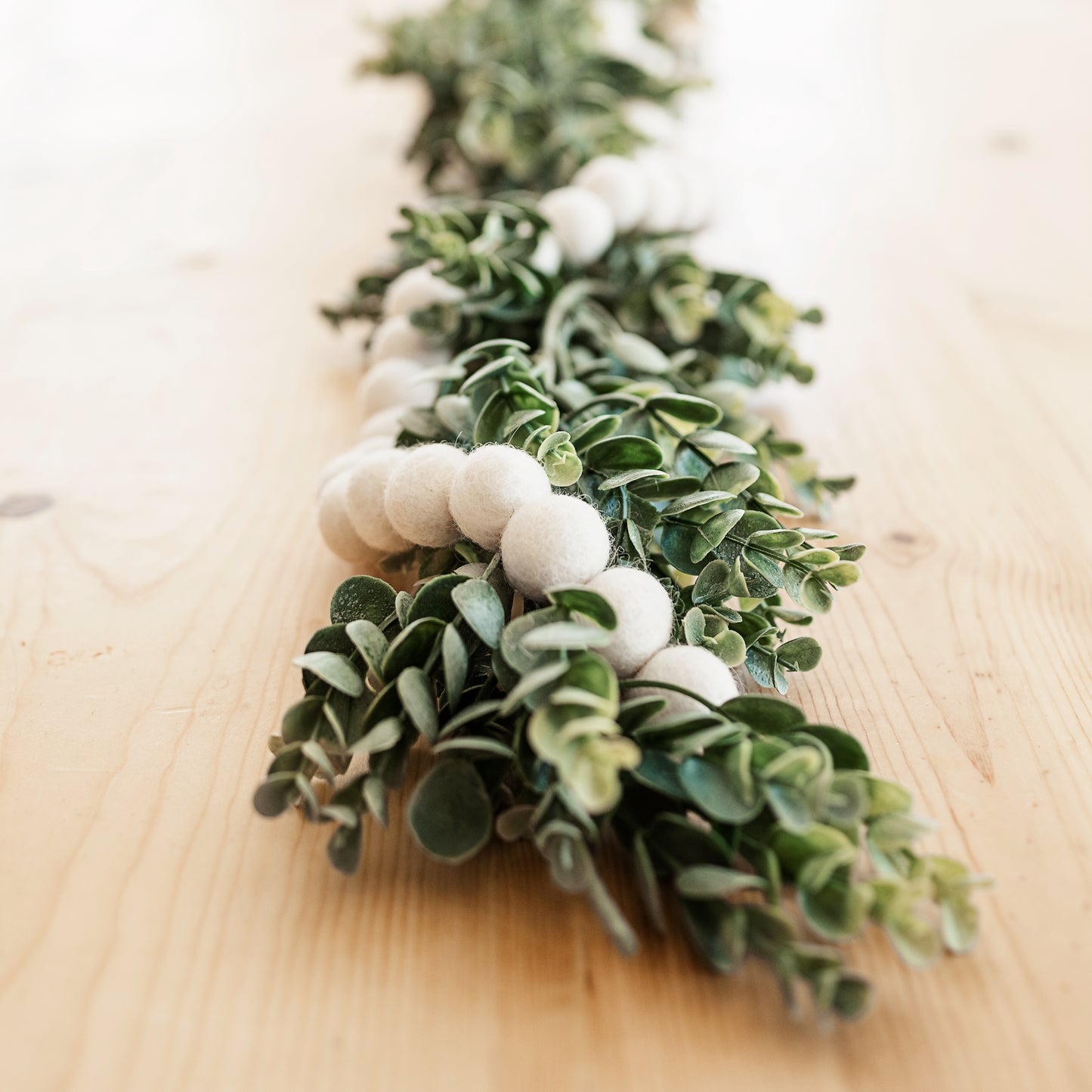 White Garland Without Spacing